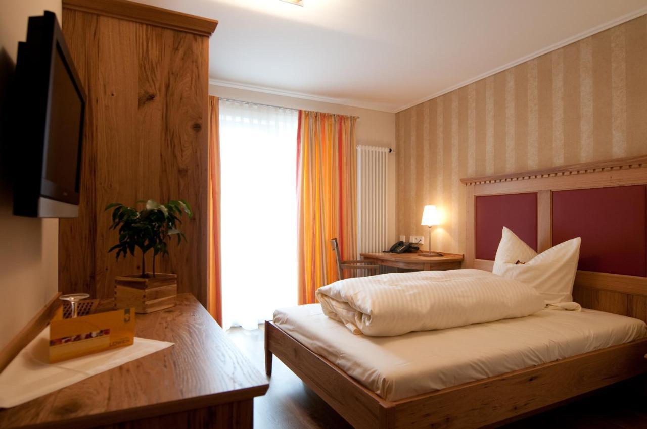 Hotel & Gasthof Loewen Ulm Extérieur photo