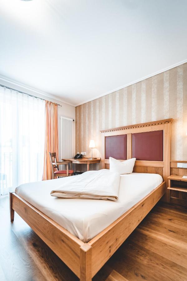 Hotel & Gasthof Loewen Ulm Extérieur photo