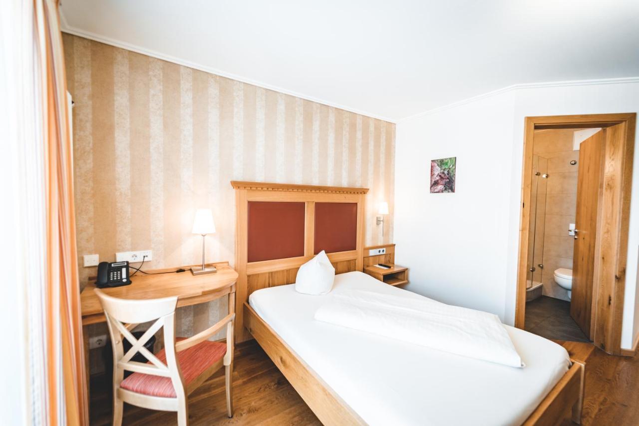 Hotel & Gasthof Loewen Ulm Extérieur photo
